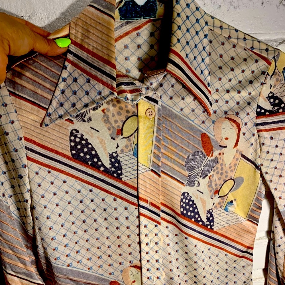 VINTAGE Disco 70s Polyester Silky Button up GRAPHC PRINT